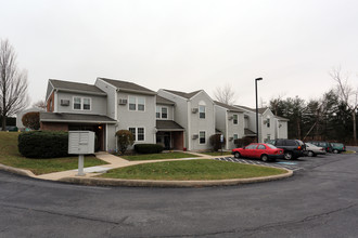 Walnut Manor in Jonestown, PA - Building Photo - Building Photo