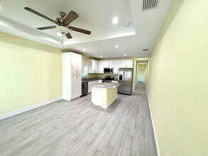 621 E Virginia Ave in Punta Gorda, FL - Building Photo - Building Photo