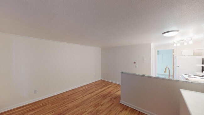 336 N Grant St, Unit 302 in Denver, CO - Building Photo - Building Photo