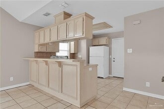 1624 Tampa St in Edinburg, TX - Building Photo - Building Photo