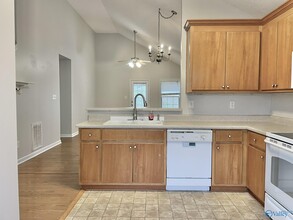 186 Hollington Dr NE in Huntsville, AL - Building Photo - Building Photo