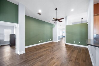 13413 Mandalay Pl in Spring Hill, FL - Building Photo - Building Photo