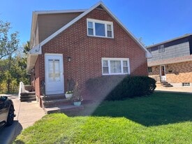 51 N Seine Dr, Unit 1 in Cheektowaga, NY - Building Photo