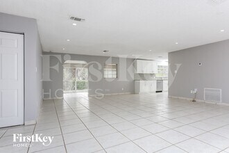 4006 NW 76th Ave in Coral Springs, FL - Building Photo - Building Photo