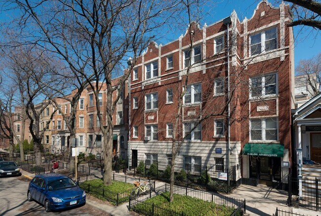 2825 N Burling St, Unit #2827-307