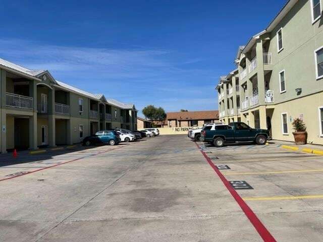 5402 Marcella Ave in Laredo, TX - Building Photo - Building Photo
