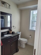 8 Gilbert St in Newton, MA - Building Photo - Building Photo