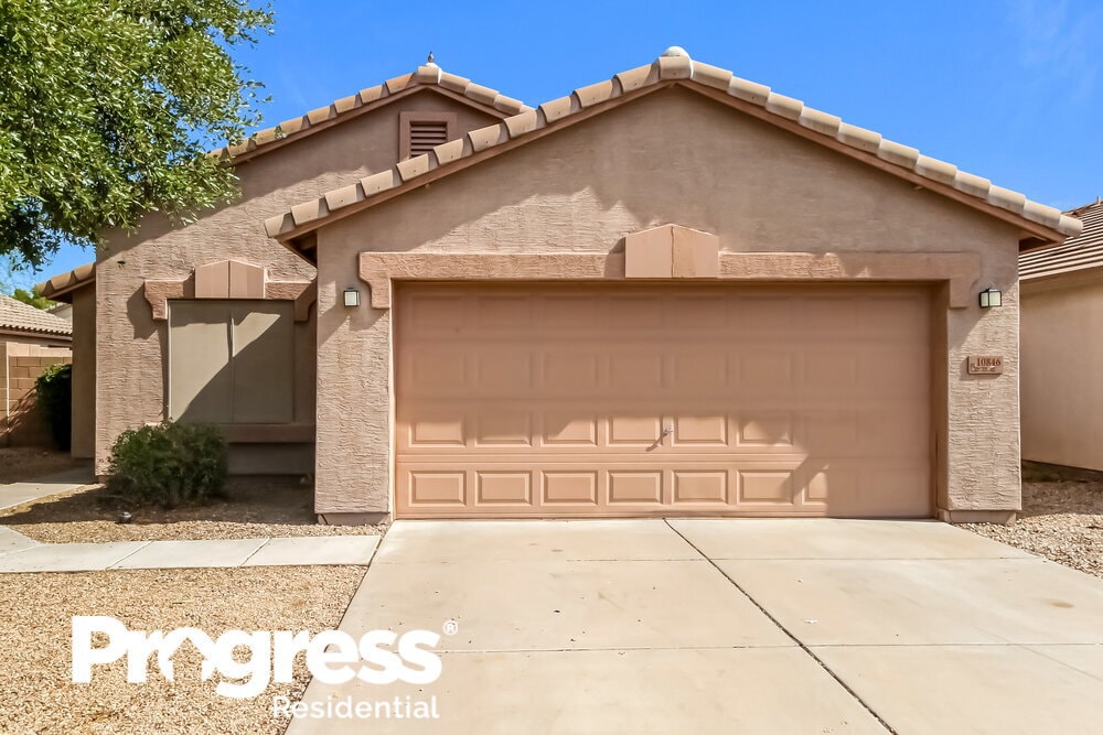 10846 E Dragoon Ave in Mesa, AZ - Building Photo