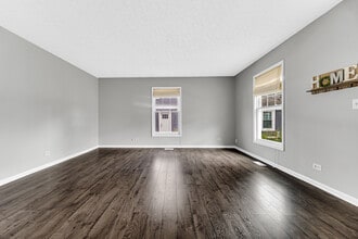 323 Somerset Ln in Vernon Hills, IL - Building Photo - Building Photo