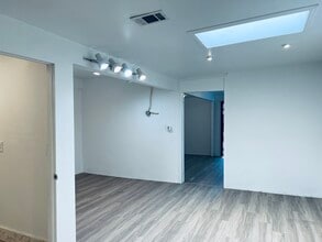 2172 Pacific Ave, Unit 2172 in Long Beach, CA - Building Photo - Building Photo