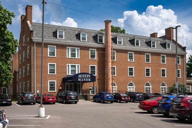 Austin Manor in Delaware, OH - Foto de edificio - Building Photo