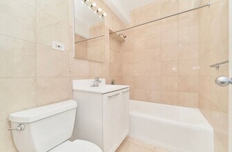 EAST 55 STREET, Unit 7B in New York, NY - Building Photo - Building Photo