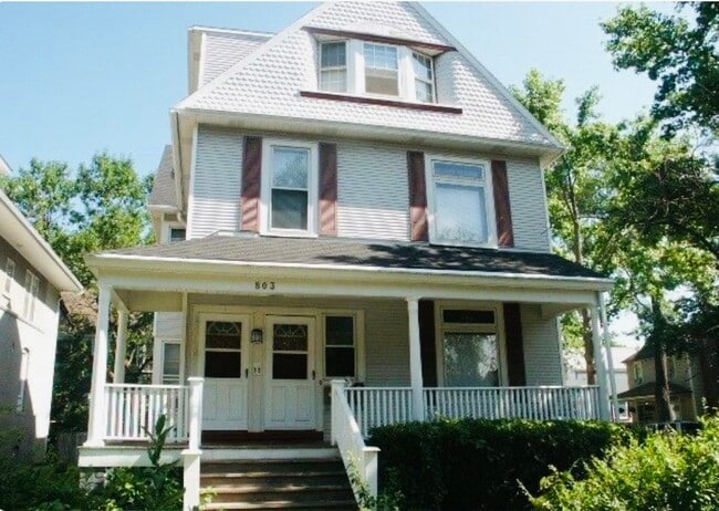 property at 803 Greenleaf St