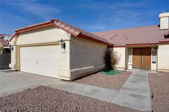 6528 Contessing Way in Las Vegas, NV - Building Photo - Building Photo