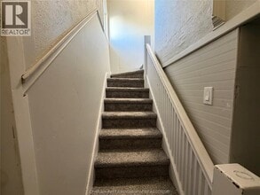 252 Queen St in Chatham, ON - Building Photo - Building Photo