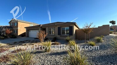 14113 Chapman st in Hesperia, CA - Building Photo - Building Photo