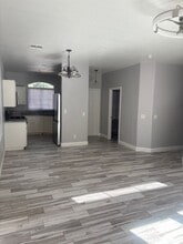 263 S Summer Meadow St in Henderson, NV - Building Photo - Building Photo