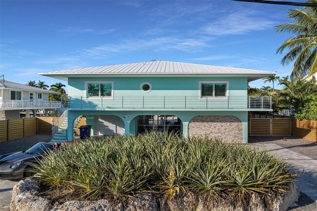 property at 232 W Seaview Dr