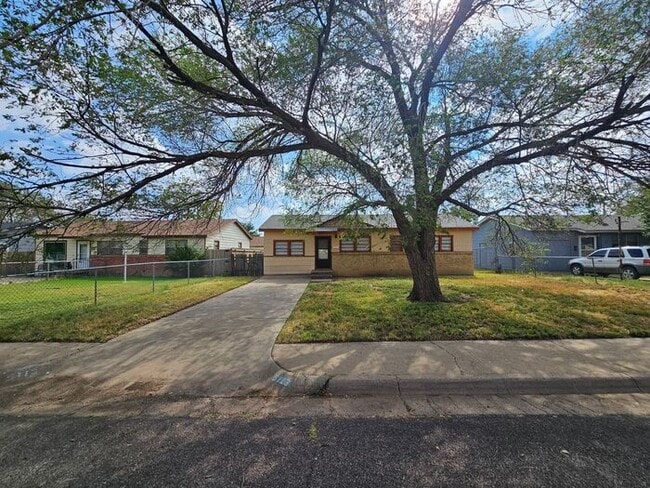 property at 5113 Bowie St