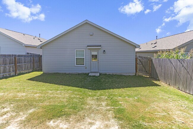 10129 Bridgton Mill in San Antonio, TX - Building Photo - Building Photo