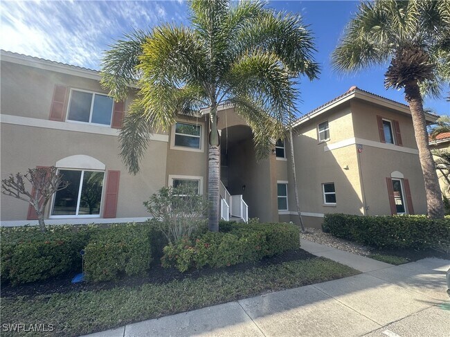 6880 Huntington Lakes Cir in Naples, FL - Building Photo - Building Photo