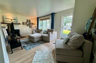 7 Madison Ln in Whitehall, PA - Foto de edificio - Building Photo