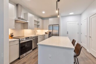 305 Winter St in Waltham, MA - Building Photo - Building Photo