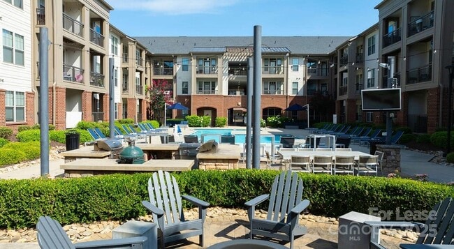 10624 Parrish St, Unit A1 in Matthews, NC - Building Photo - Building Photo