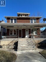 3221 Baby St in Windsor, ON - Building Photo