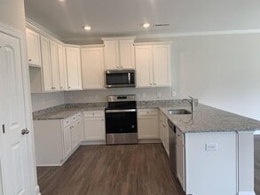 6927 Eddy Point Ln in Raleigh, NC - Building Photo - Building Photo