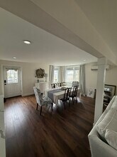 5 Crescent Dr, Unit 5 Crescent in Huntington, NY - Building Photo - Building Photo