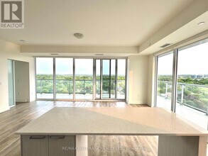 185-1185 Deerfield Rd in Newmarket, ON - Building Photo - Building Photo