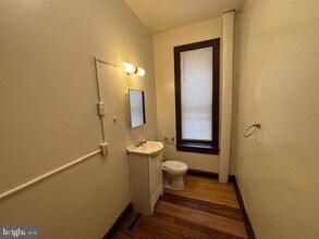 146 S Duke St-Unit -1ST FLOOR REAR in York, PA - Building Photo - Building Photo