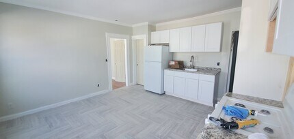 1518 Pembroke St, Unit 2R in Bridgeport, CT - Building Photo - Building Photo
