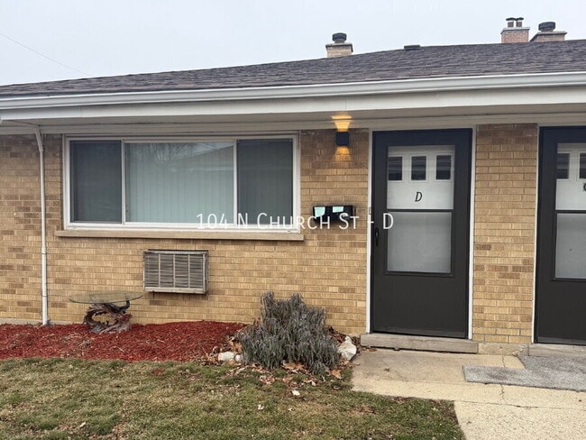 104 N Church St in Addison, IL - Building Photo - Building Photo