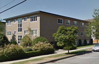 Rose Wood Manor in New Westminster, BC - Building Photo