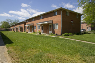 885-893 N Meadows Ct Apartments