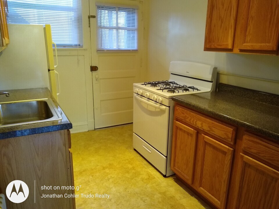 1421 W Addison St in Chicago, IL - Building Photo