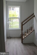 4975 Longmire Wy in Chantilly, VA - Building Photo - Building Photo