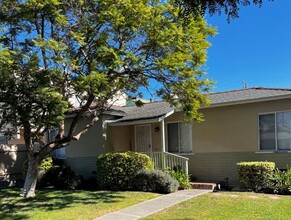 RE Louisiana in San Diego, CA - Foto de edificio - Building Photo