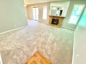 6633 W Tropicana Ave in Las Vegas, NV - Building Photo - Building Photo