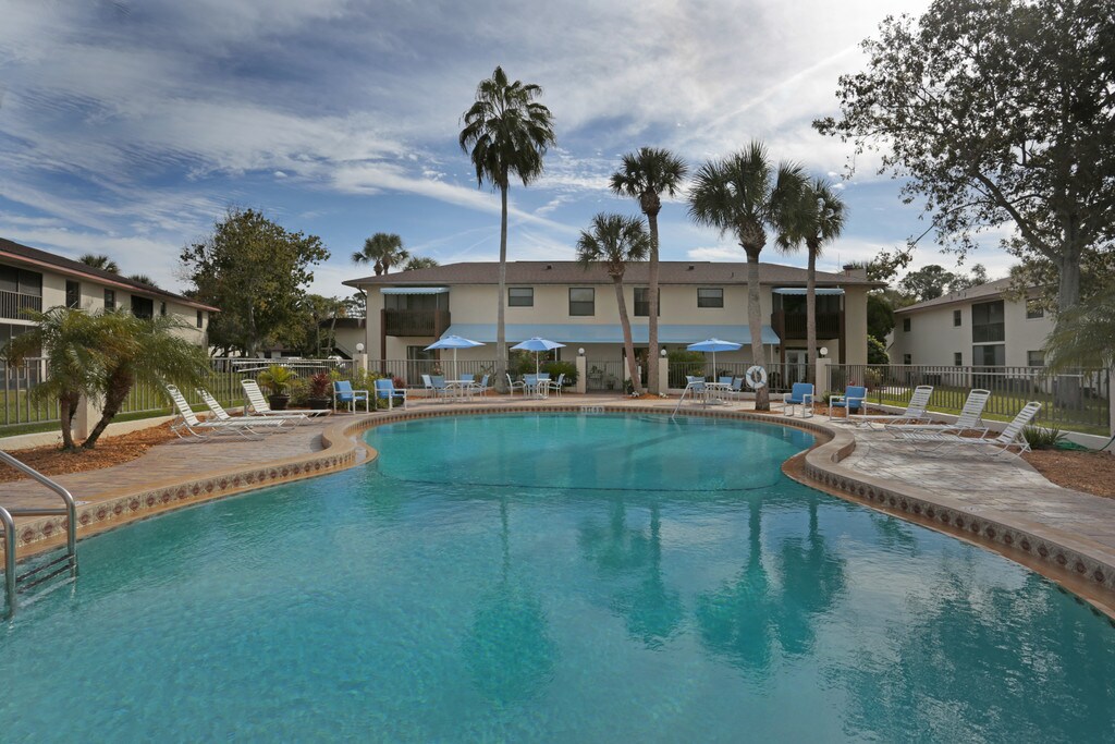 Marcell Gardens Apartments in Daytona Beach, FL