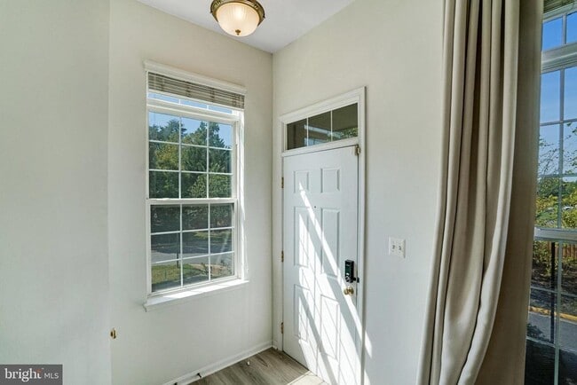 property at 8535 Wyngate Manor Ct