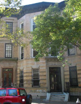 819 Riverside Dr in New York, NY - Building Photo