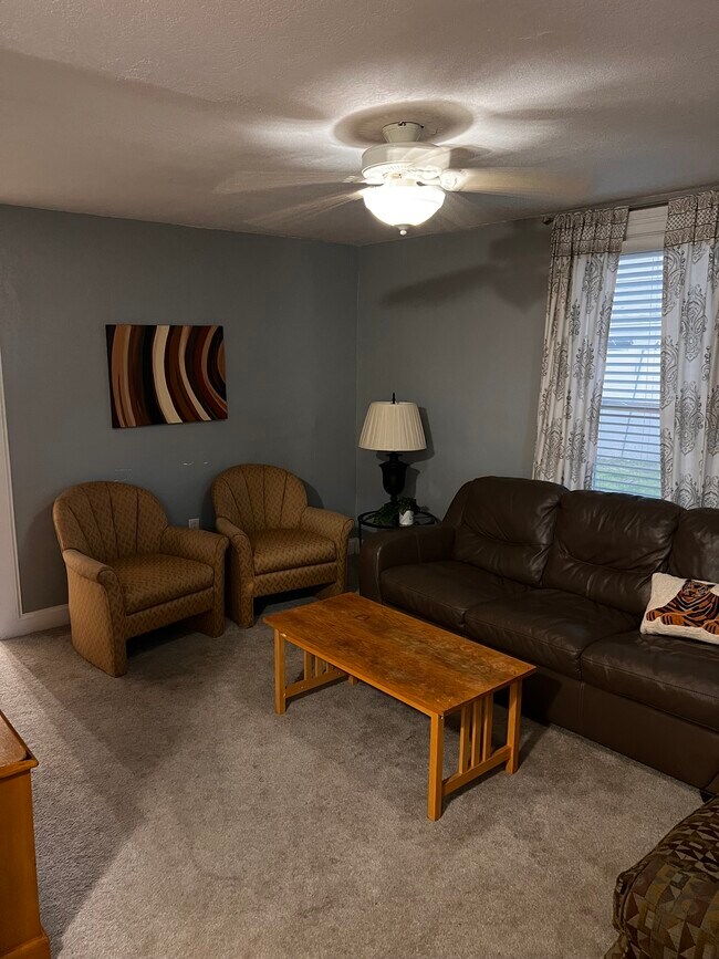 713 Kearney St in Atchison, KS - Building Photo - Building Photo