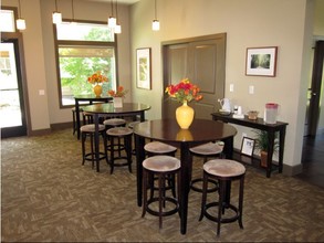 Point Natomas Apartments in Sacramento, CA - Foto de edificio - Building Photo