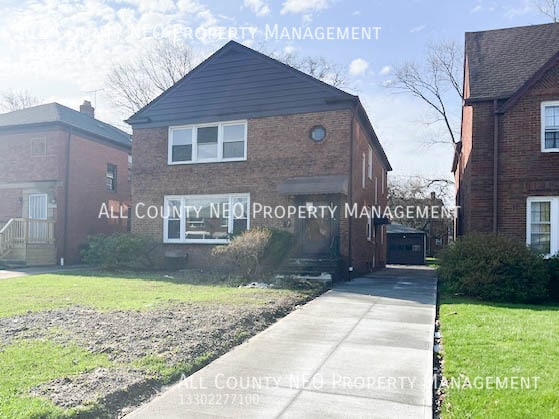 property at 13526 Cedar Rd