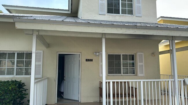 430 NW 20th St in Miami, FL - Building Photo - Building Photo