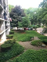 Pine Oak Apartments in Wyoming, MI - Building Photo - Building Photo