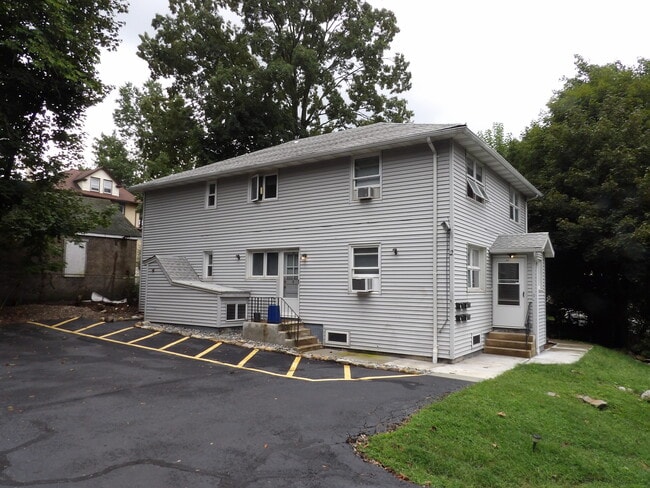 2 Hasbrouck Ave, Unit 4